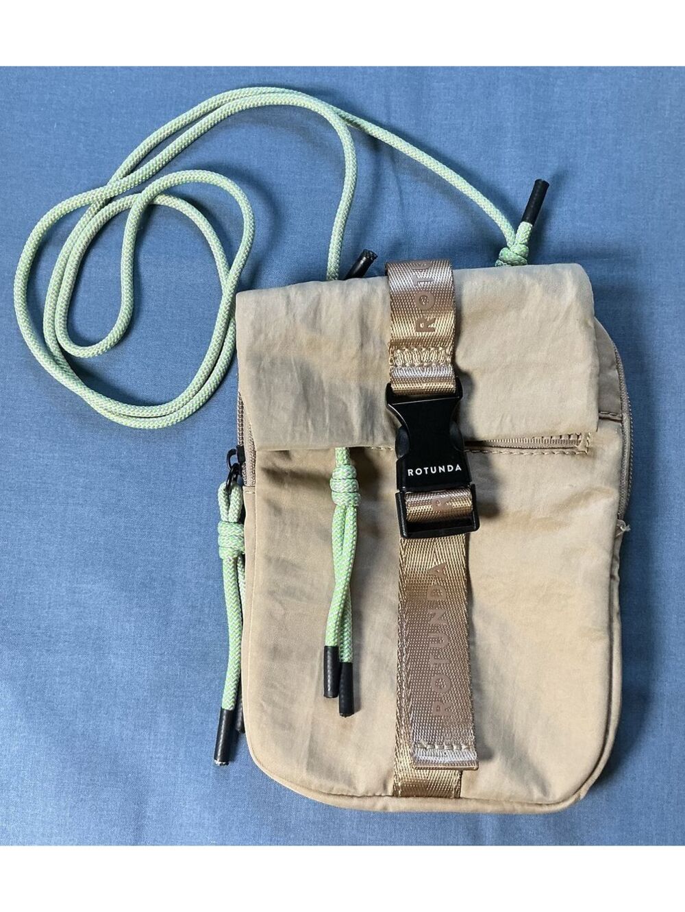 Rotunda Crossbody Nylon Purse Beige Mint